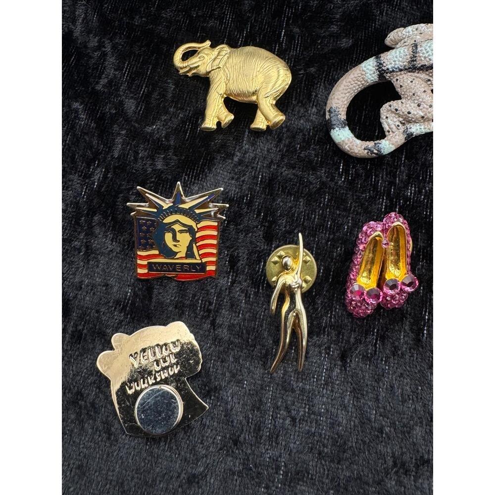 Collectible Lapel Hat Pins Lot Of 20 Enamel Souvenir Mixed Subjects Vintage - Picture 14 of 15
